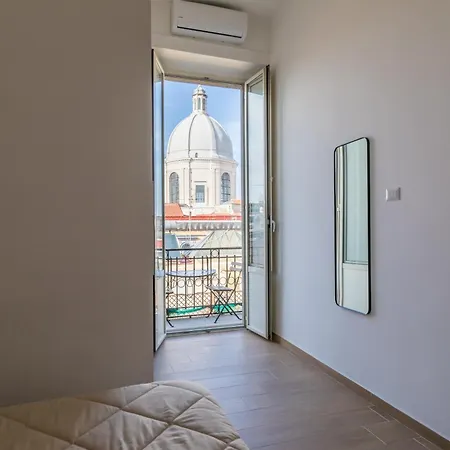 Blu Parthenope Konukevi 4*