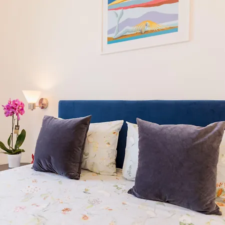 Blu Parthenope Konukevi 4*