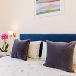 Blu Parthenope Gæstehus 4*