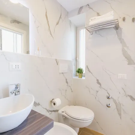 Πανσιόν Blu Parthenope